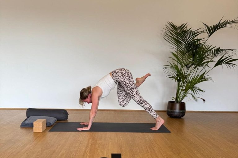 Online-Yoga Videothek für Essen & Umgebung rückenschmerzen yoga -
yoga gegen rückenschmerzen -
yoga bei rückenschmerzen -
yoga Gegen rückenschmerzen unterer rücken